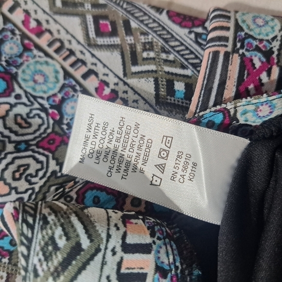 NWT Maurices Multi-Color Asymmetrical Hem Skirt Size Large - Picture 14 of 14